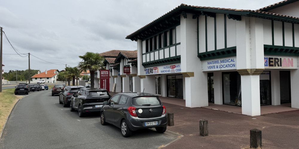 local commercial à BIDART (64210)